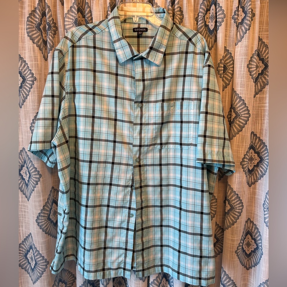 Men’s short sleeve dress shirt